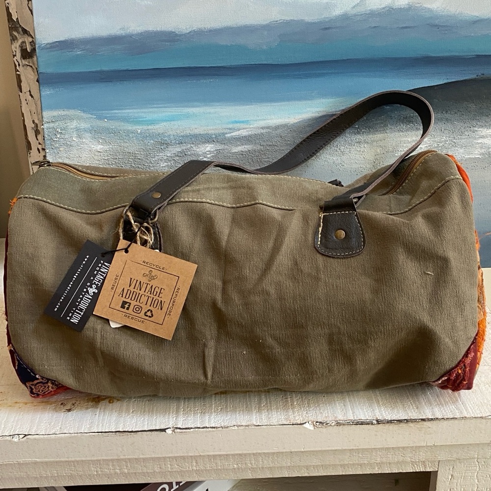 Vintage addiction small duffle with tapestry ends
